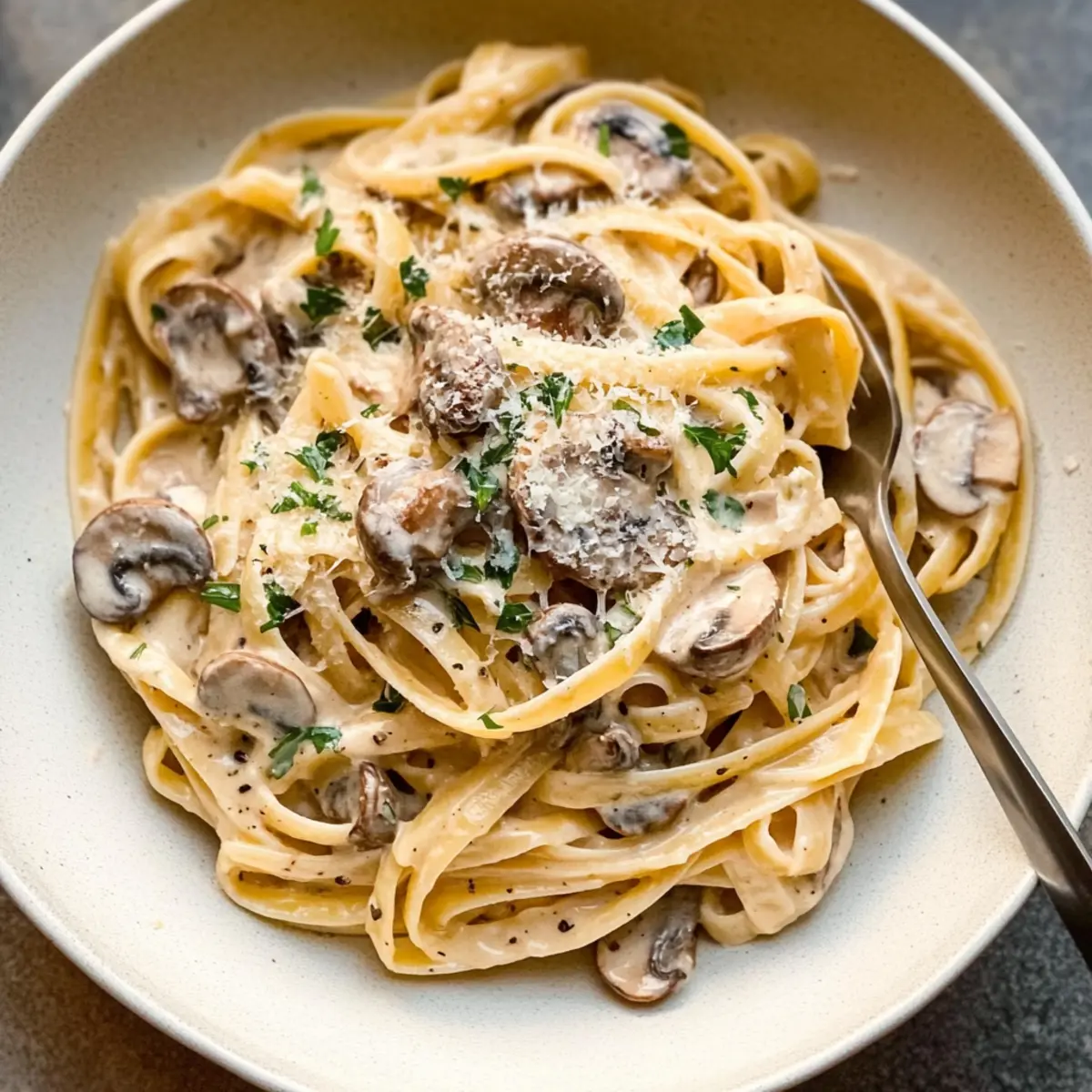 Mushroom Cream Sauce Pasta